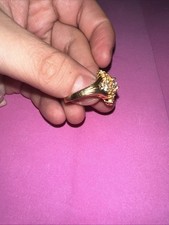 gold ring with diamond