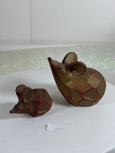 Japanese cast iron mouse - cast,