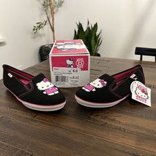 New Vans Hello Kitty Kalani  Slip On Flats Women’s Sz  6 Black Ortholite RARE