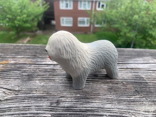 Old english sheepdogs figure - sheepdogs,