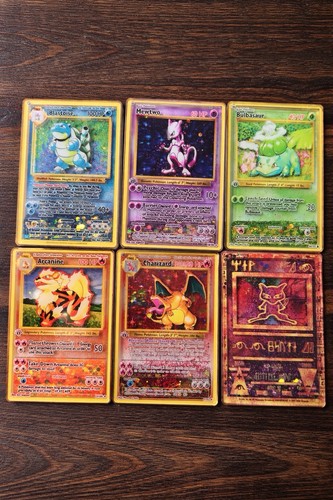 Charizard first edition 1996 - charizard,