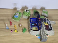 Thunderbirds Tracy Island with 7 Vehicles 2004 Bandai Matchbox Playset Bundle. 
