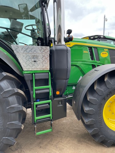 Tractor mounted angled - mounted,