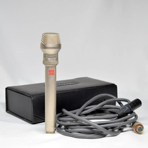 Panasonic akg d19 microphone - panasonic,