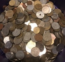 1 KILO MIXED WORLD COINS - BULK FOREIGN COINS - FREE POSTAGE TO THE UK