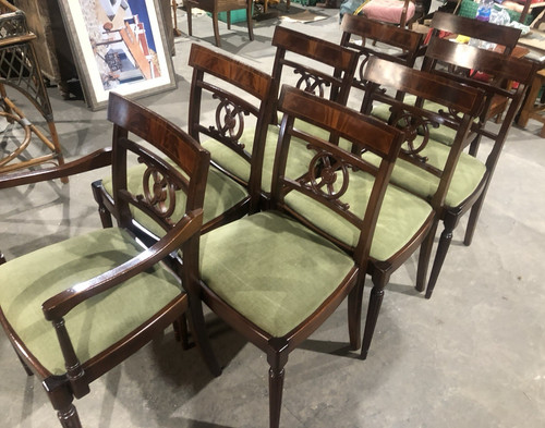 Set reproduction mahogany - of,