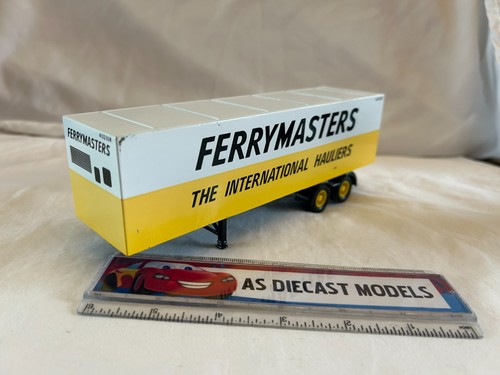 Corgi modern truck ferry - corgi,