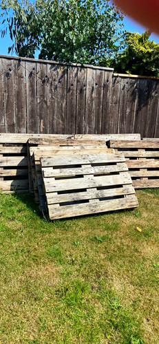 Free wood pallets 120 100 - 120, x