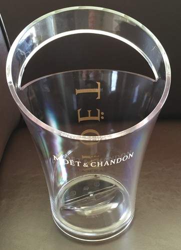 Moet chandon champagne - champagne, cooler