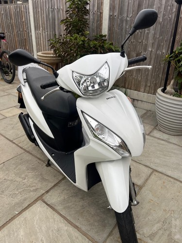 Used motorcycles scooters - used, 50