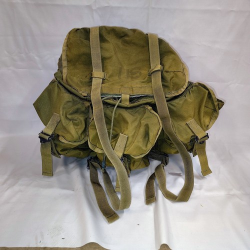 Army field pack combat - us,
