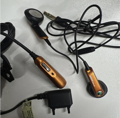 Sony ericsson hpm - sony,