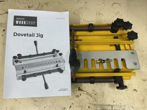 Axminster dovetailing jig dove - axminster,