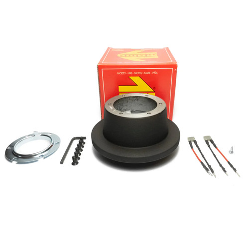 Momo steering wheel - steering, hub