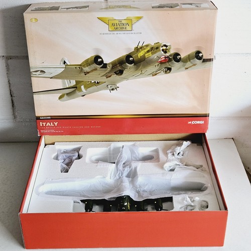 Corgi aa33305 boeing b 17 - 1/72,