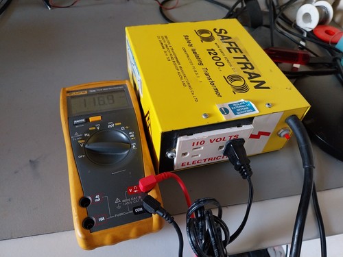 Isolating transformer safetran - isolating,