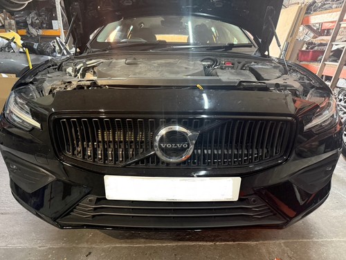 Genuine volvo v60 grill - genuine,