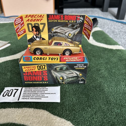 Corgi collectors james bond - corgi,
