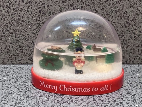 S92 vintage plastic snow - vintage,