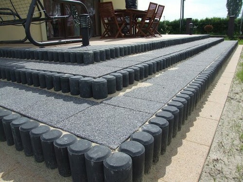 Kerb rounded palisade - kerb,