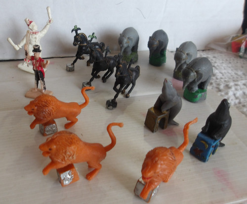 Kellogs cereal toys vintage - cereal,