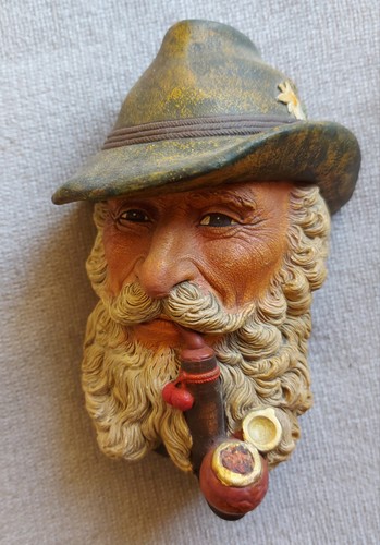 Austrian bossons head wall - -bossons, head,