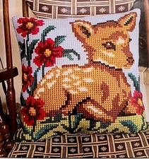 Needlepoint tapestry painted cushion kit 05.20 - Flower (18"x18") GobelinL