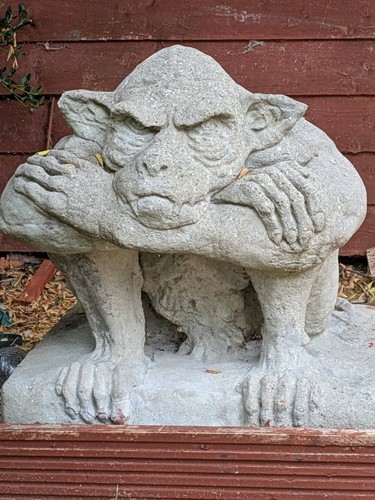 Concrete gargoyle - concrete,
