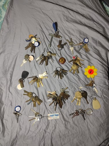 Vintage lot keys variety - lot, keys!