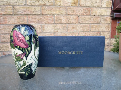 Moorcroft convolvulus pattern - moorcroft,