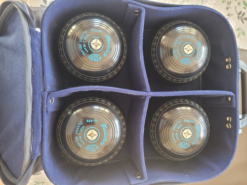 Henselite lawn bowls size - , 1