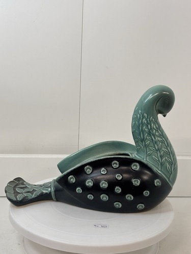 Stylish beswick pigeon kathi - beswick,