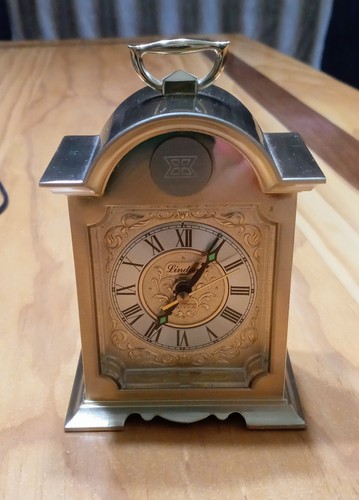 Linden tempus fugit swiza - tempus,