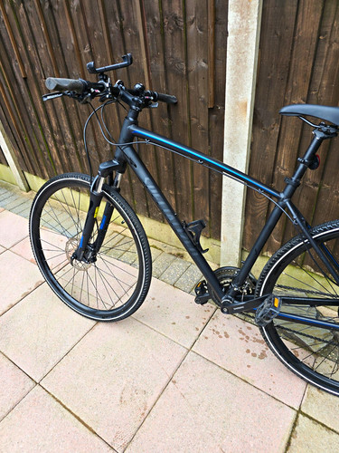 Specialized sirrus hybrid bike - hybrid,