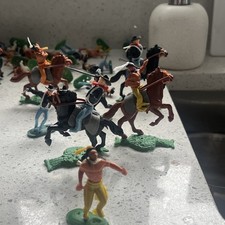 COWBOYS INDIANS HORSES toy