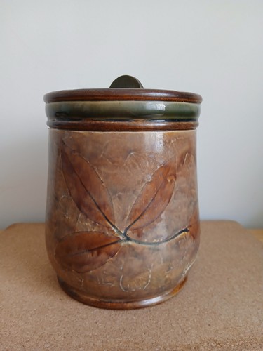 Royal doulton lambeth - royal,