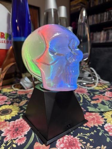 Skull plasma lamp possible - skull, lamp.