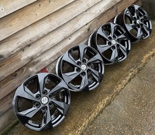 4 Genuine 2025-2026 Vw