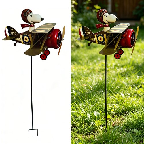 Snoopy pilot flying biplane - pilot,