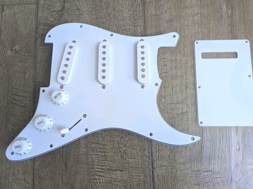 Squier strat affinity white - squier,