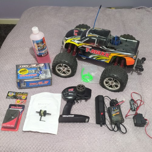 Super rare traxxas maxx 3 - rare,