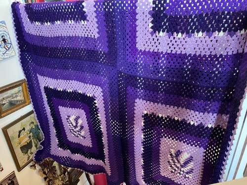 Vintage large hand knitted - large,