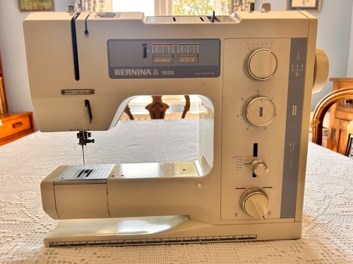 Bernina 1020 sewing - , machine