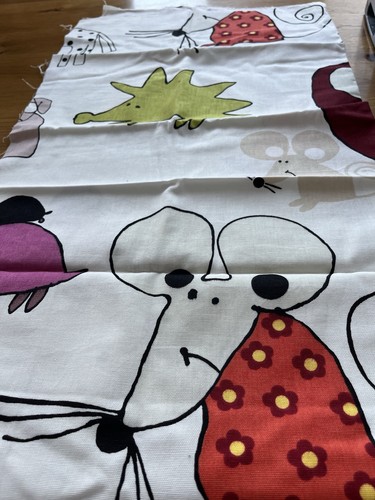 Very cute animal fabric offcut - very,