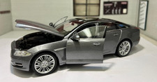 Jaguar XJ 2010 V8 1:24 Diecast