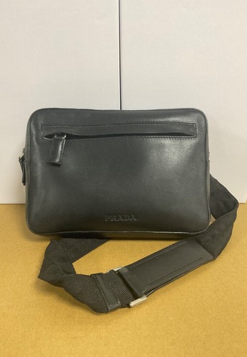 Prada zipped black bum - zipped,