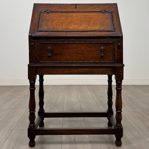 Antique 20th century jacobean - 20th,