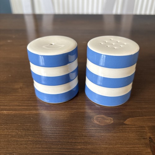 Green cornishware salt - t, &