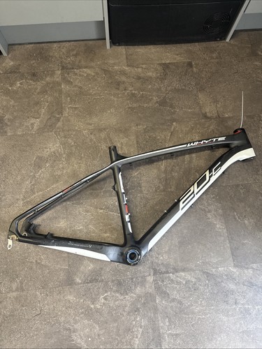 Whyte full carbon frame - 20-c,