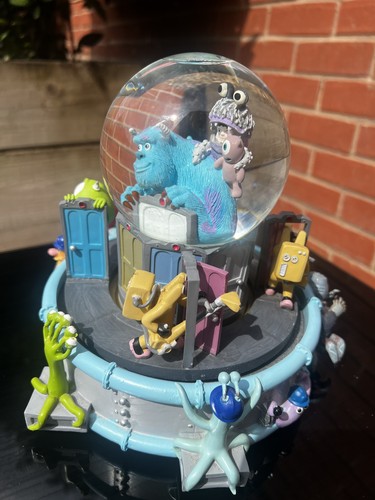Vintage disney snowglobe - disney,